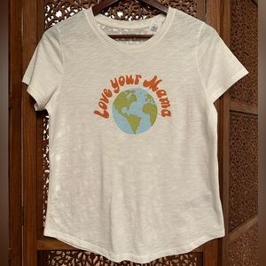 🆕🚺 Old Navy ‘Love Your Mama’ tee